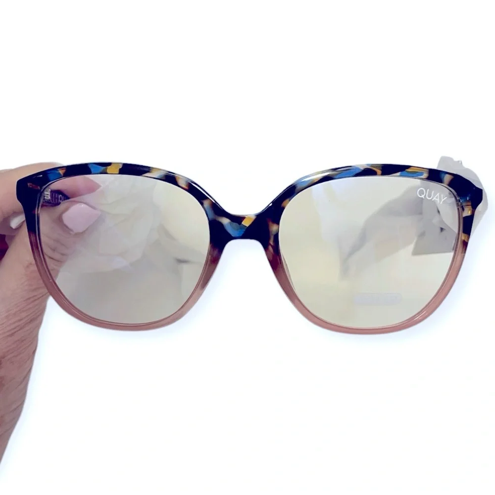 QUAY Call Me Blue Light Glasses Multi Blue Tortoise Pink Frame Bluelight Lens